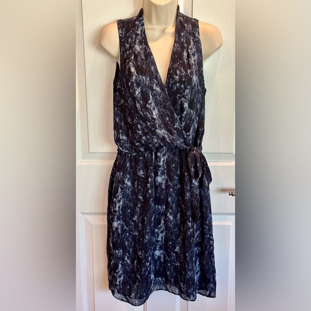 MICHAEL Michael Kors sleeveless dress | V- neck with pockets | Size 6